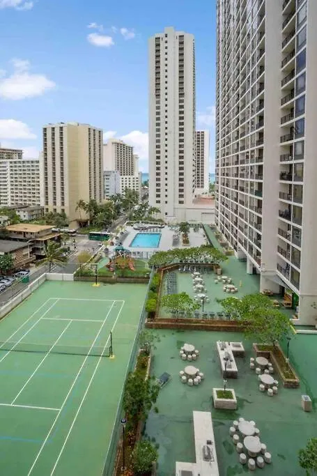 Diamond Head View @Waikiki Banyan Apartment Honolulu