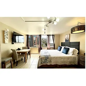  Apartment King Bed, Spacious, Legal, View