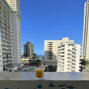  Apartment Contemporary Ocean View - Heart Of Waikiki!